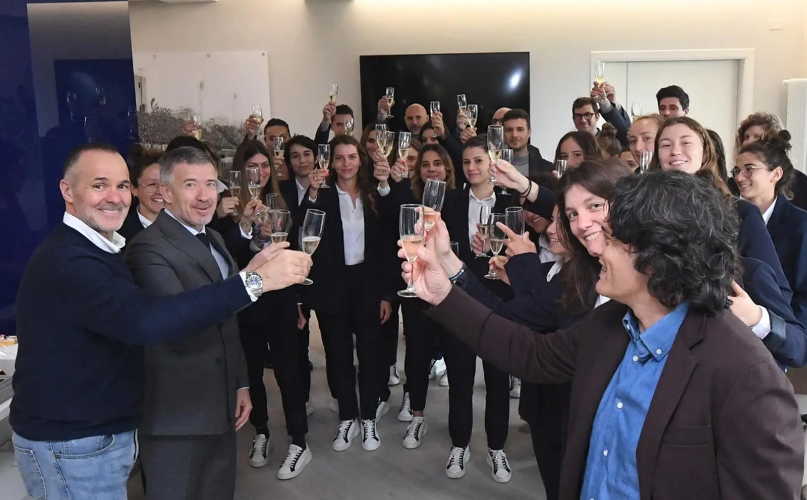 Saputo celebra le rossoblù in B: "Ci avete onorato"