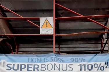 Superbonus 110, le ultime ipotesi: sanzioni più severe. Verso limite di 3 cessioni