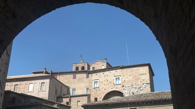 I misteri di Osimo: le Grotte e le stanze segrete di Sgarbi