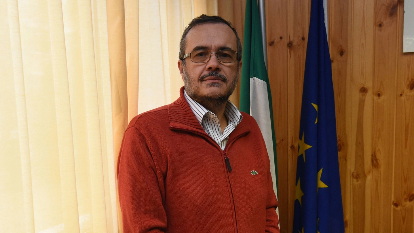 Il preside del liceo Fermi, Maurizio Lazzarini, scomparso tre giorni fa