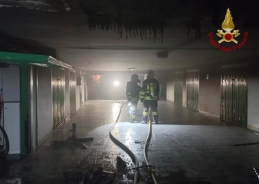 Incendio nel Veneziano: garage in fiamme, un intossicato