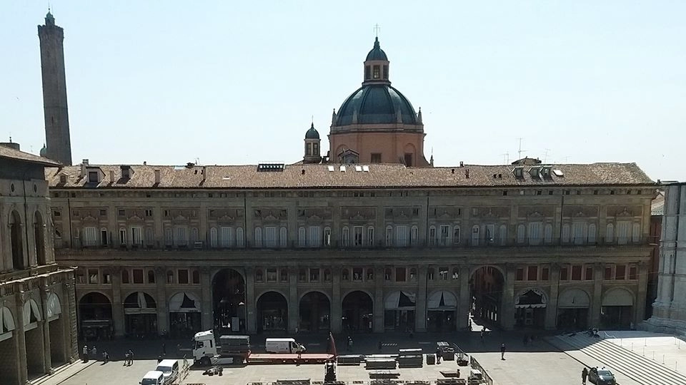 Il cinema in piazza Maggiore a Bologna