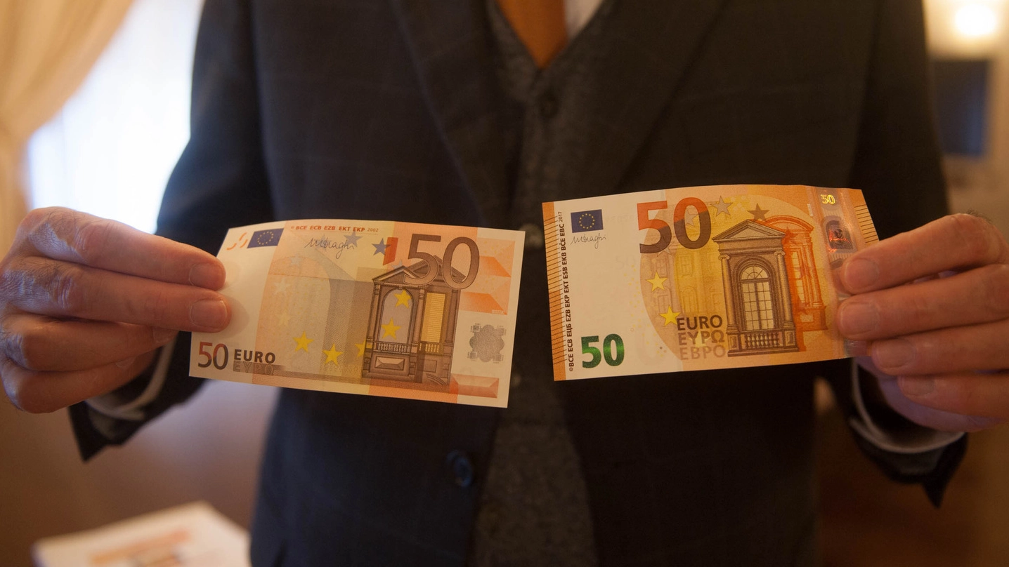Vecchi e nuovi: i 50 euro cambiano volto (Schicchi)