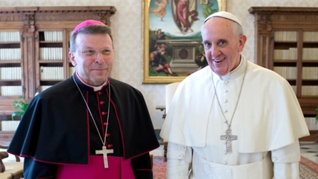 Monsignor Trasarti con Papa Francesco
