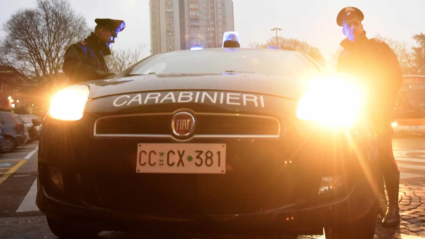 I carabinieri in zona Gad (foto archivio Businesspress)