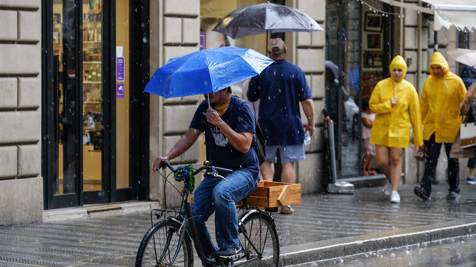 Allerta meteo: le previsioni di domani indicano maltempo nelle Marche (Pressphoto)