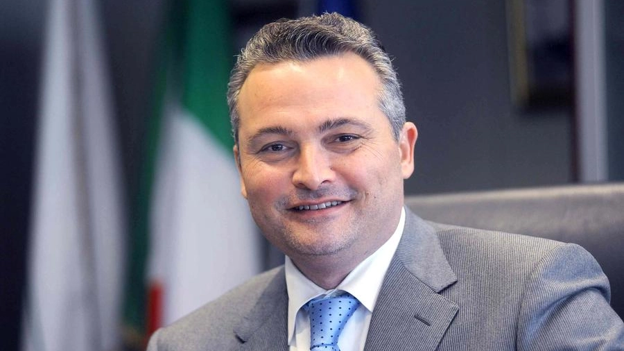 L'assessore alla Sanità regionale, Raffaele Donini (Serra)