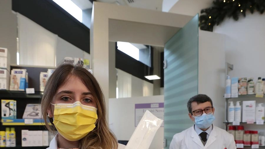 Tampone rapido in farmacia: in Emilia Romagna parte la campagna di screening (Foto Zani)