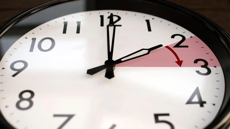 Ora legale 2022: orologi avanti di un'ora