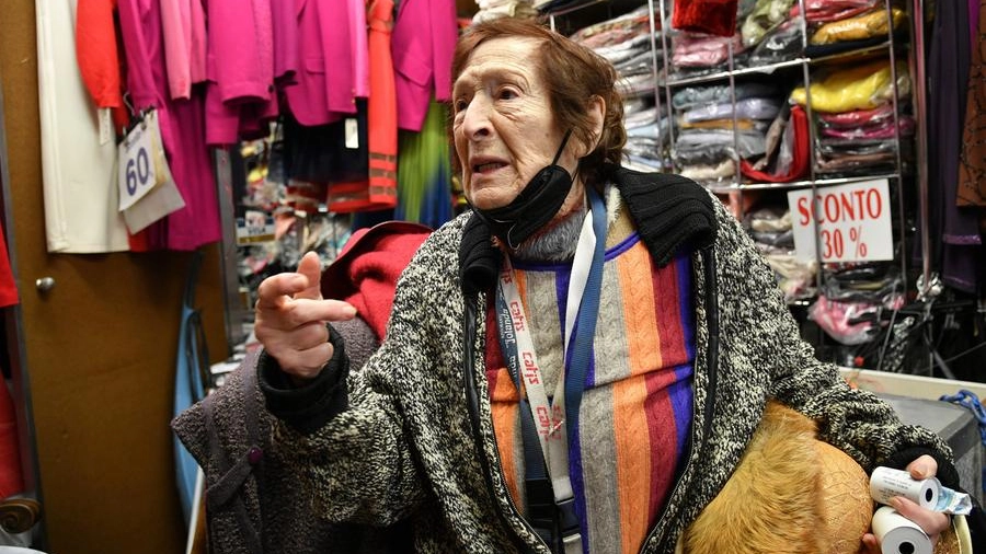 Bernardina Berardi, 88 anni, da 70 gestisce il negozio di corso Mazzini
