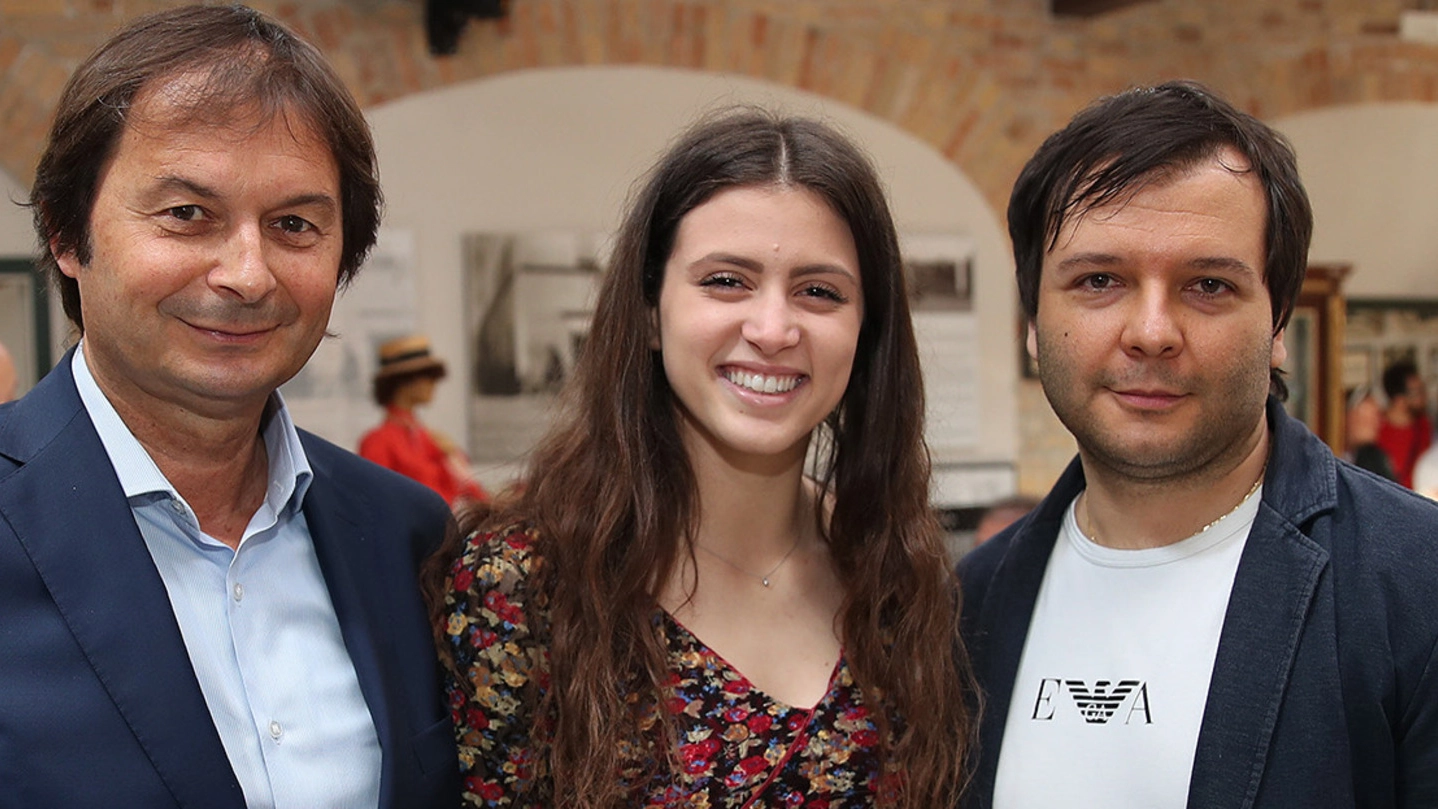 La vincitrice del Premio Nonni Camilla Penserini con Massimo Tonucci e Francesco Nonni