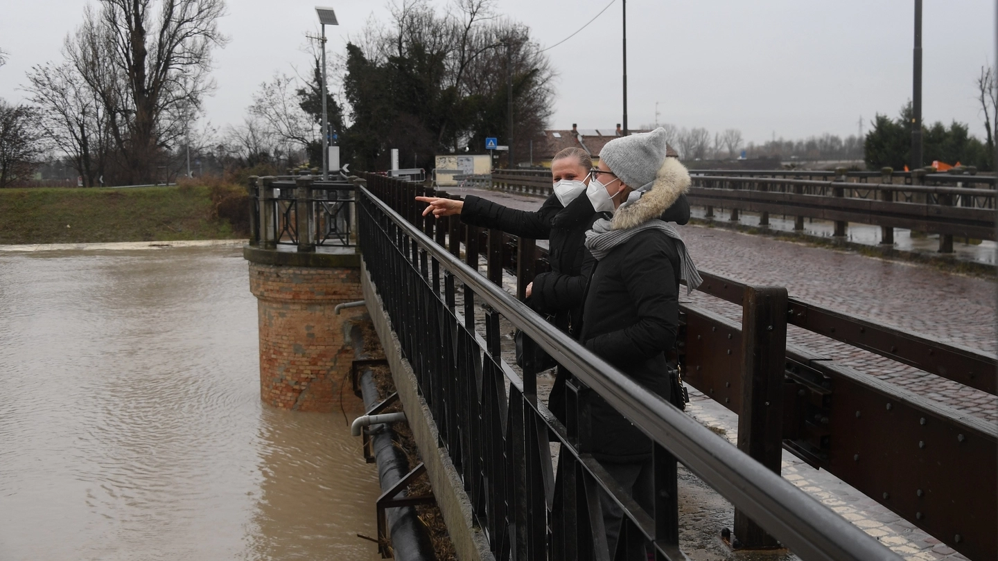 Modena, riaperti i ponti sul Secchia (FotoFiocchi)