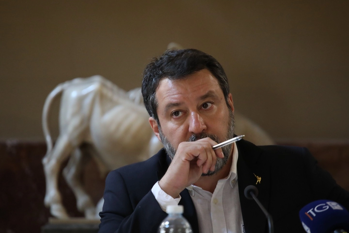 Matteo Salvini, ministro dei Trasporti e delle Infrastrutture, ieri in prefettura
