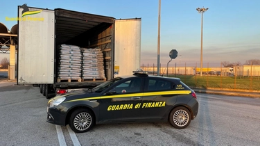 Treviso, 1200 kg di pellet con marchio contraffatto sequestrato