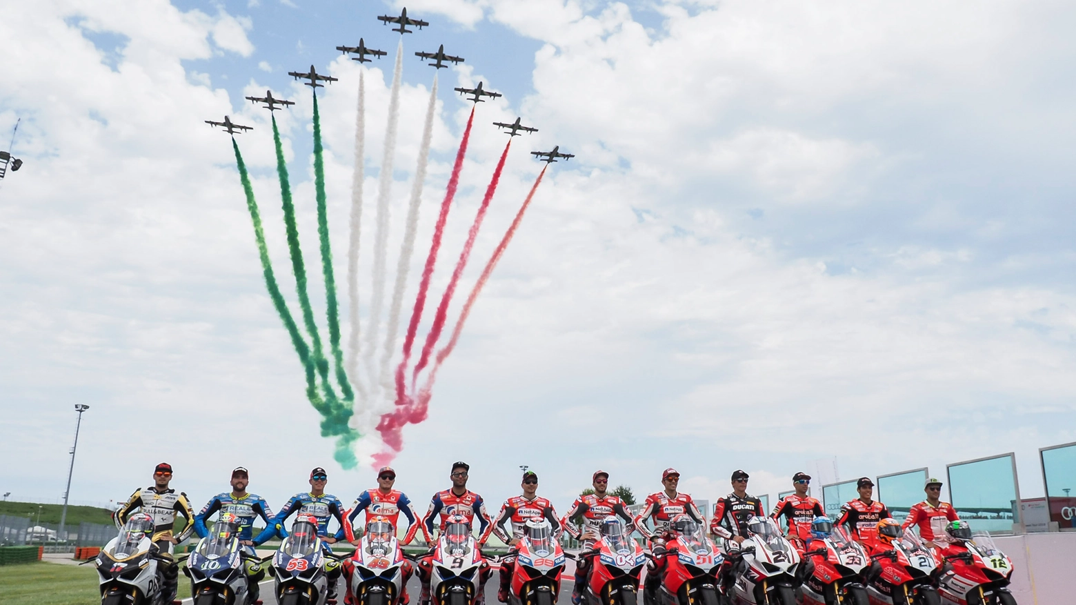 Moto e frecce tricolori, è il World Ducati Week