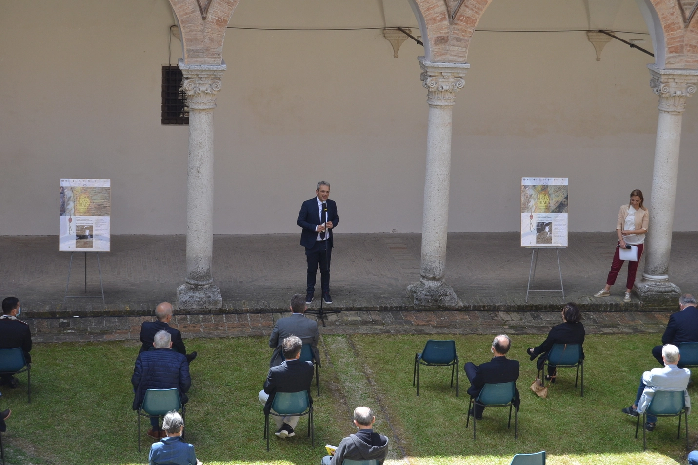 Urbania, la presentazione della mostra a Palazzo Ducale sulla chiesa santa Chiara