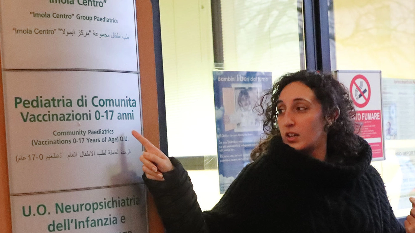 IL CASO Polemiche politiche a Imola per  la questione delle scritte  in arabo  sui cartelli ospedalieri  (IsolaPress)