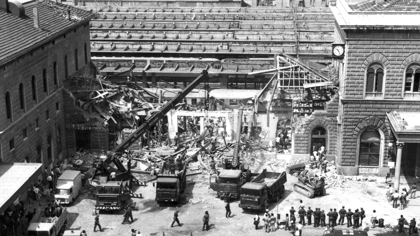 Il 2 agosto 1980 alla stazione di Bologna morirono 85 persone