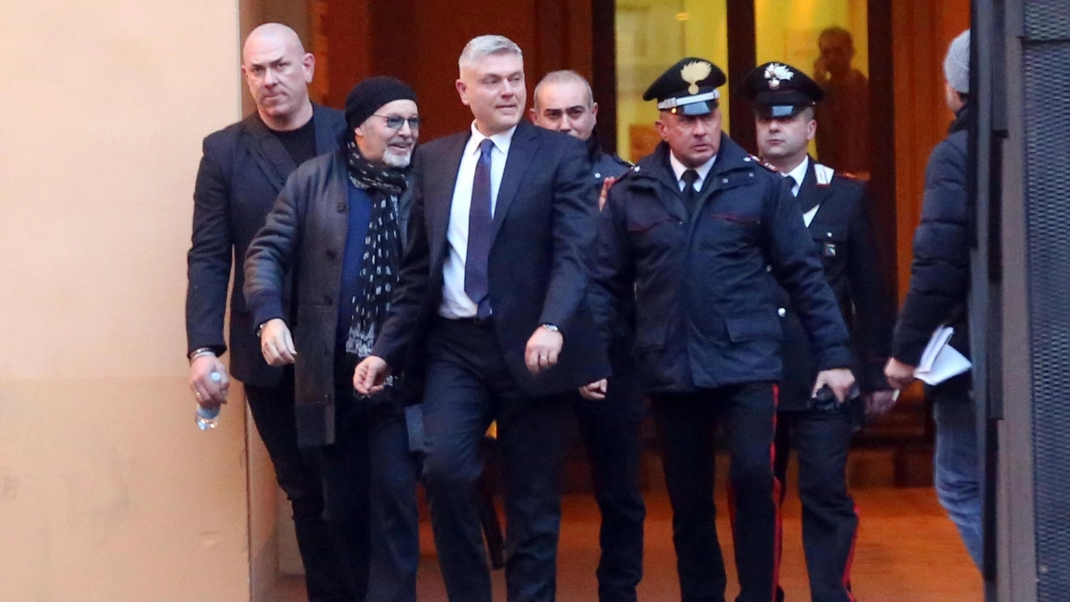 L'uscita di Vasco Rossi dal tribunale di Bologna (Ansa)