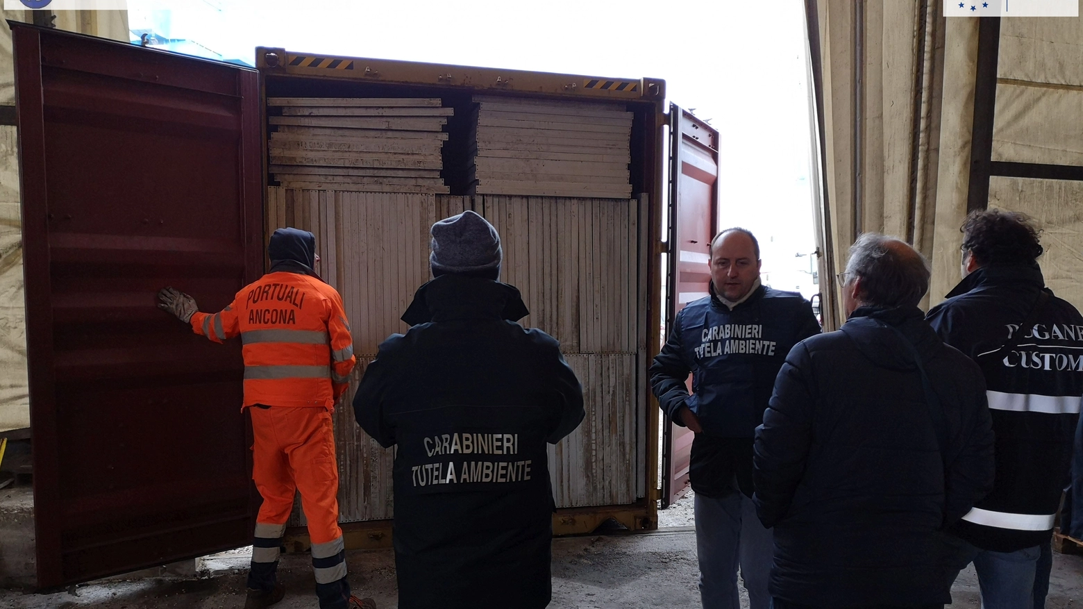 Ancona, sequestrate 40 tonnellate di rifiuti speciali