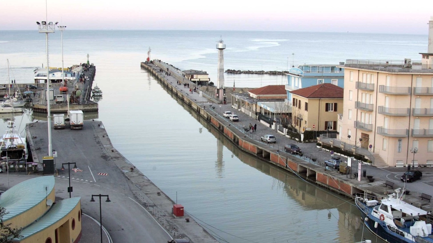 Il porto canale di Gabicce mare (foto Bove)