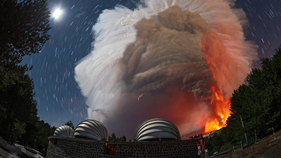 L'eruzione dell'Etna (foto di Dario Giannobile)