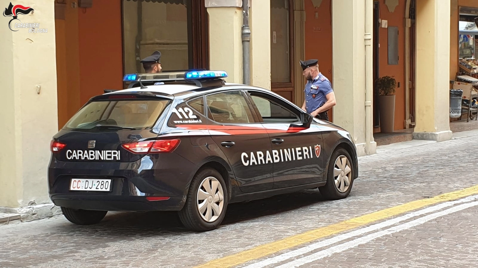 Aggressione in via Santo Stefano a Bologna, sul posto i carabinieri