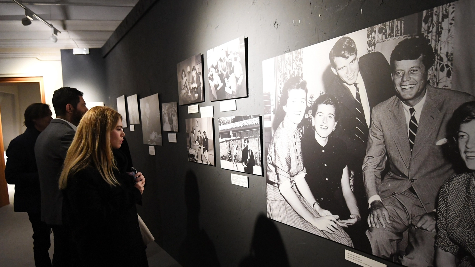 La mostra The Kennedy Years resta a palazzo Belloni fino al 5 maggio (foto Schicchi)