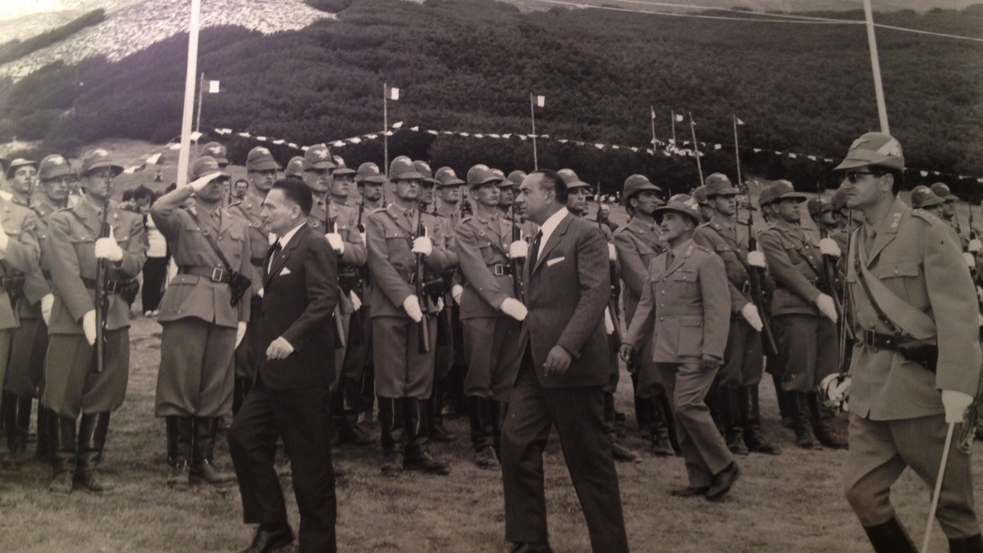 Primo agosto 1965, il ministro Mario Ferrari Aggradi è l’ospite d’onore alla Festa della Montagna