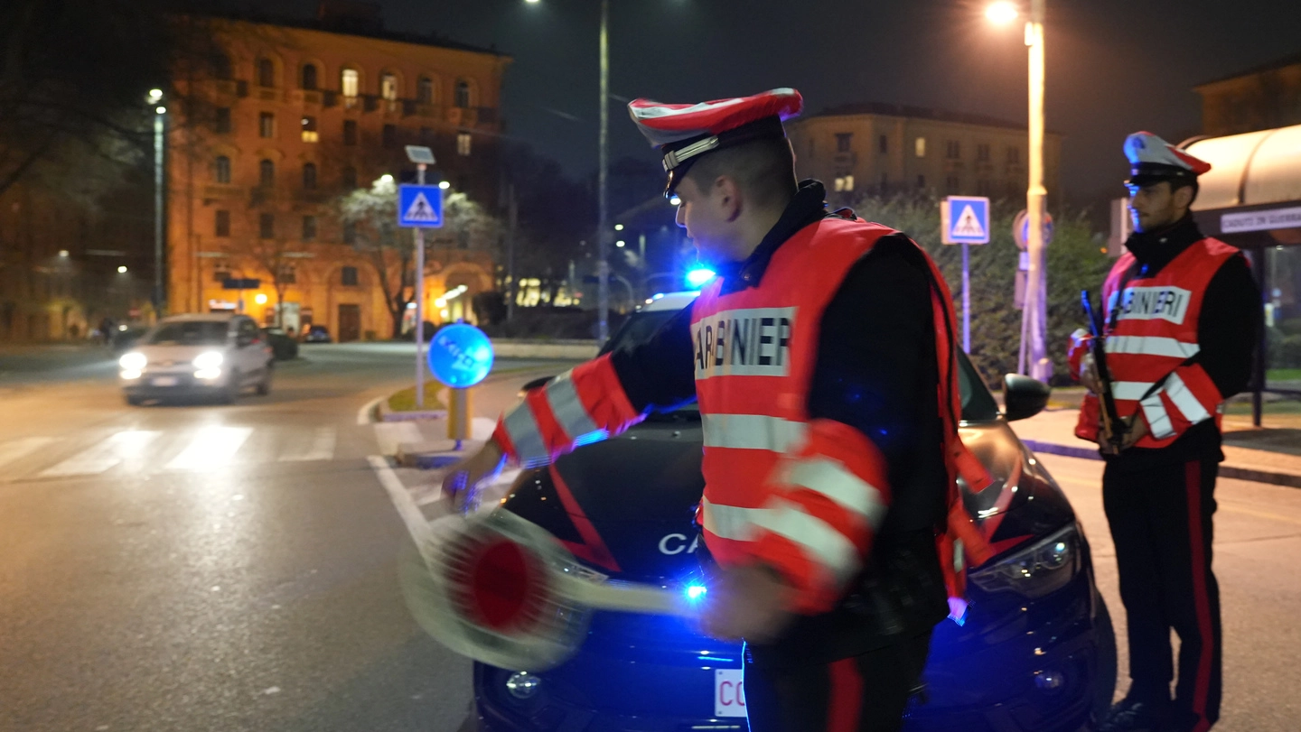 L'uomo non si è fermato a un posto di blocco dei carabinieri (foto d'archivio)