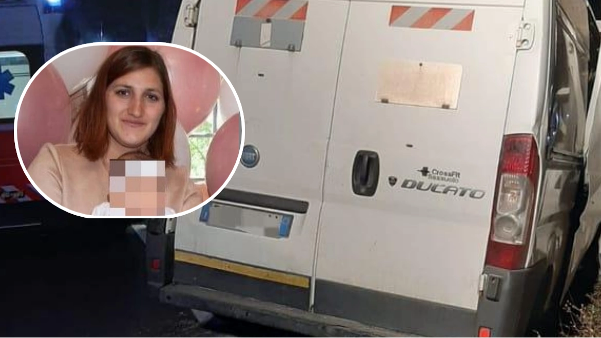 L'incidente è avvenuto a  a Levizzano di Castelvetro (Modena), a perdere la vita Ana Maria Botezatu (nel tondo), mamma di 29 anni