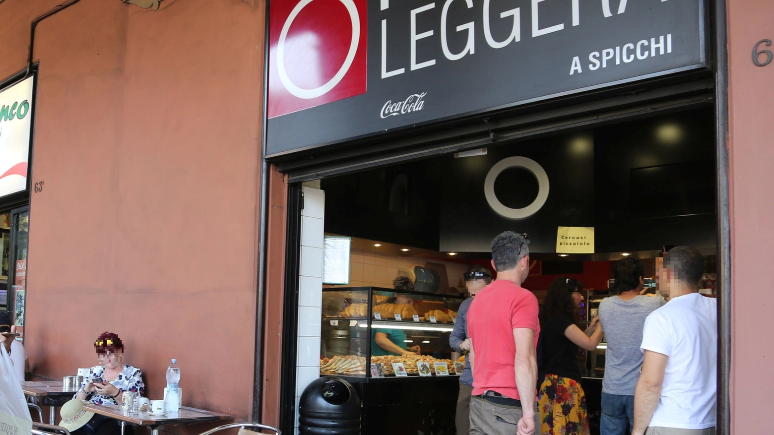 Bologna: la pizzeria Pizza Leggera, dove il cameriere è stato aggredito (FotoSchicchi)
