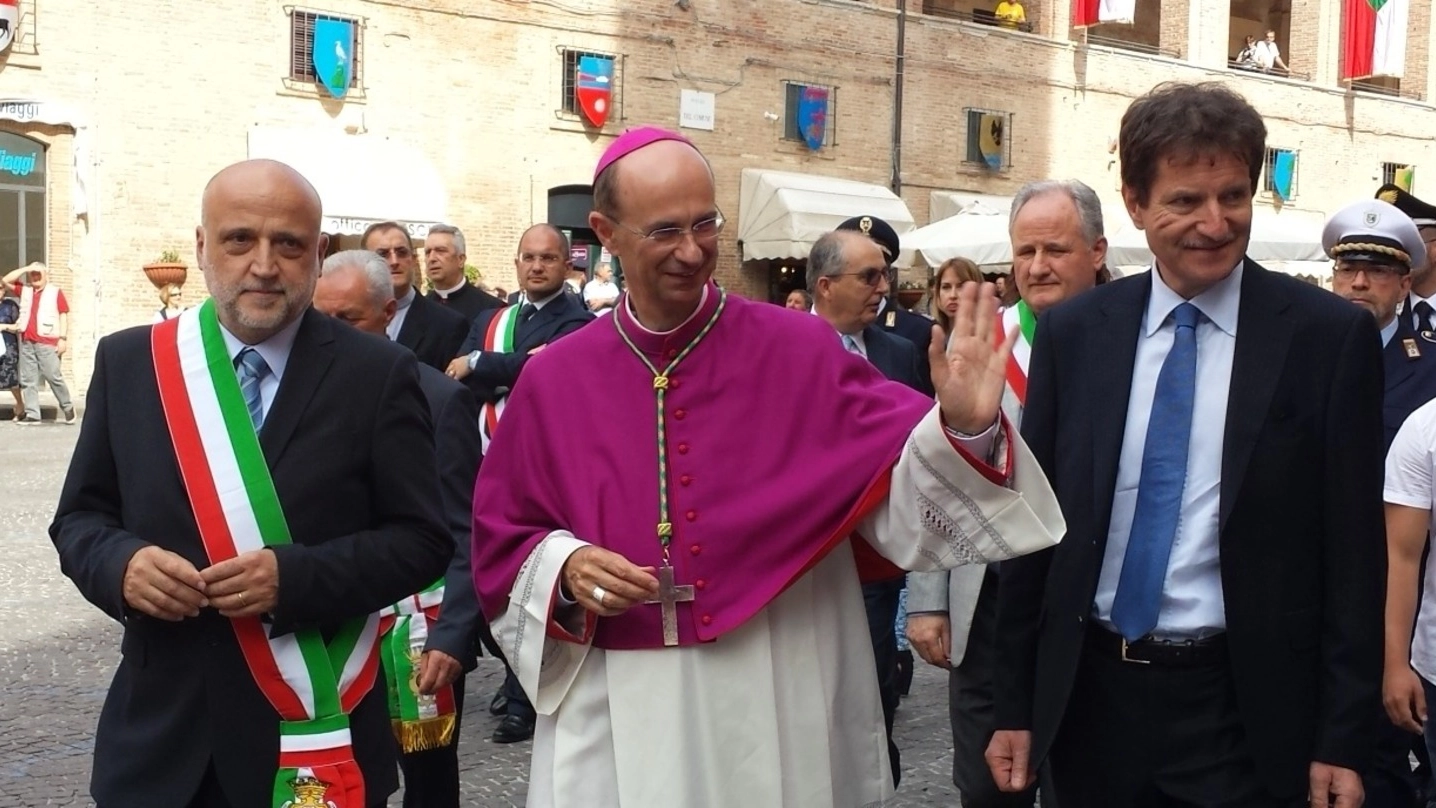 Il nuovo vescovo Stefano Russo (Foto Dimarco Palombi)