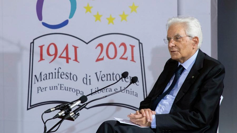 Il presidente Mattarella a Ventotene (ANSA)