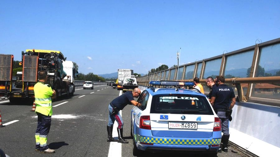 Incidente in autostrada (foto Delia)