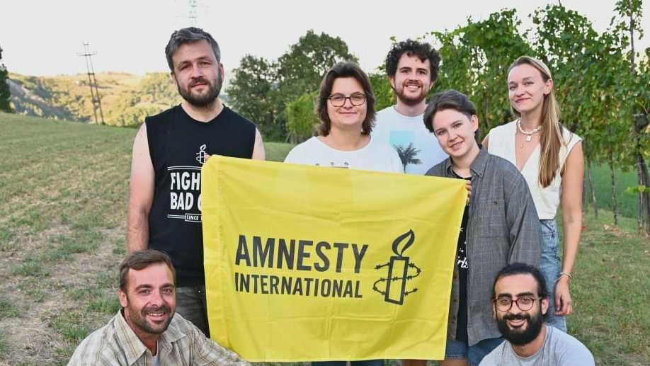 

Giovani da tutta Europa a Marzabotto per il campo di Amnesty International nel parco di Monte Sole