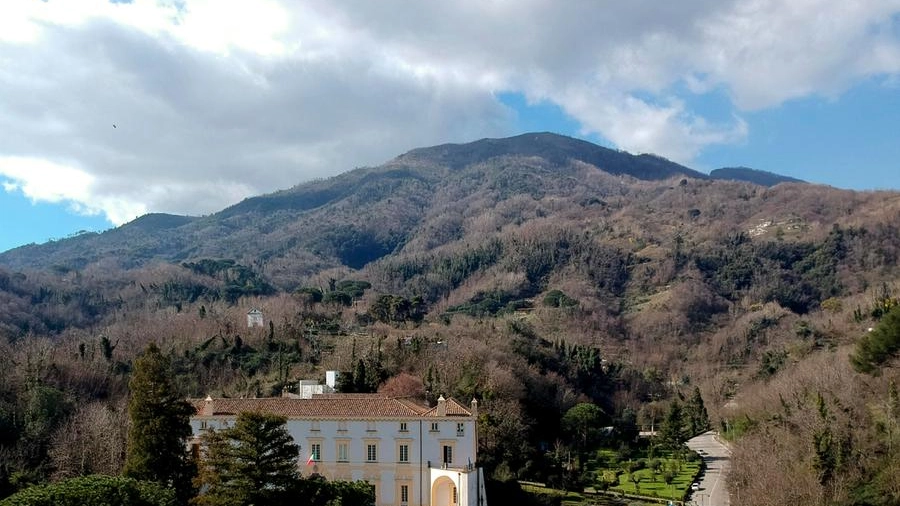 Napoli, aveva fatto perdere le sue tracce: 24enne ritrovato sul Vesuvio