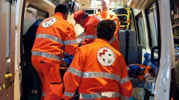 I soccorsi dell'ambulanza 