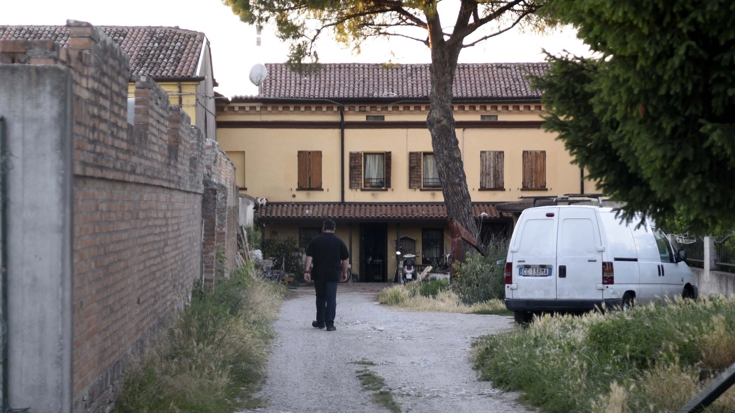 La casa in cui è stato trovato il corpicino senza vita