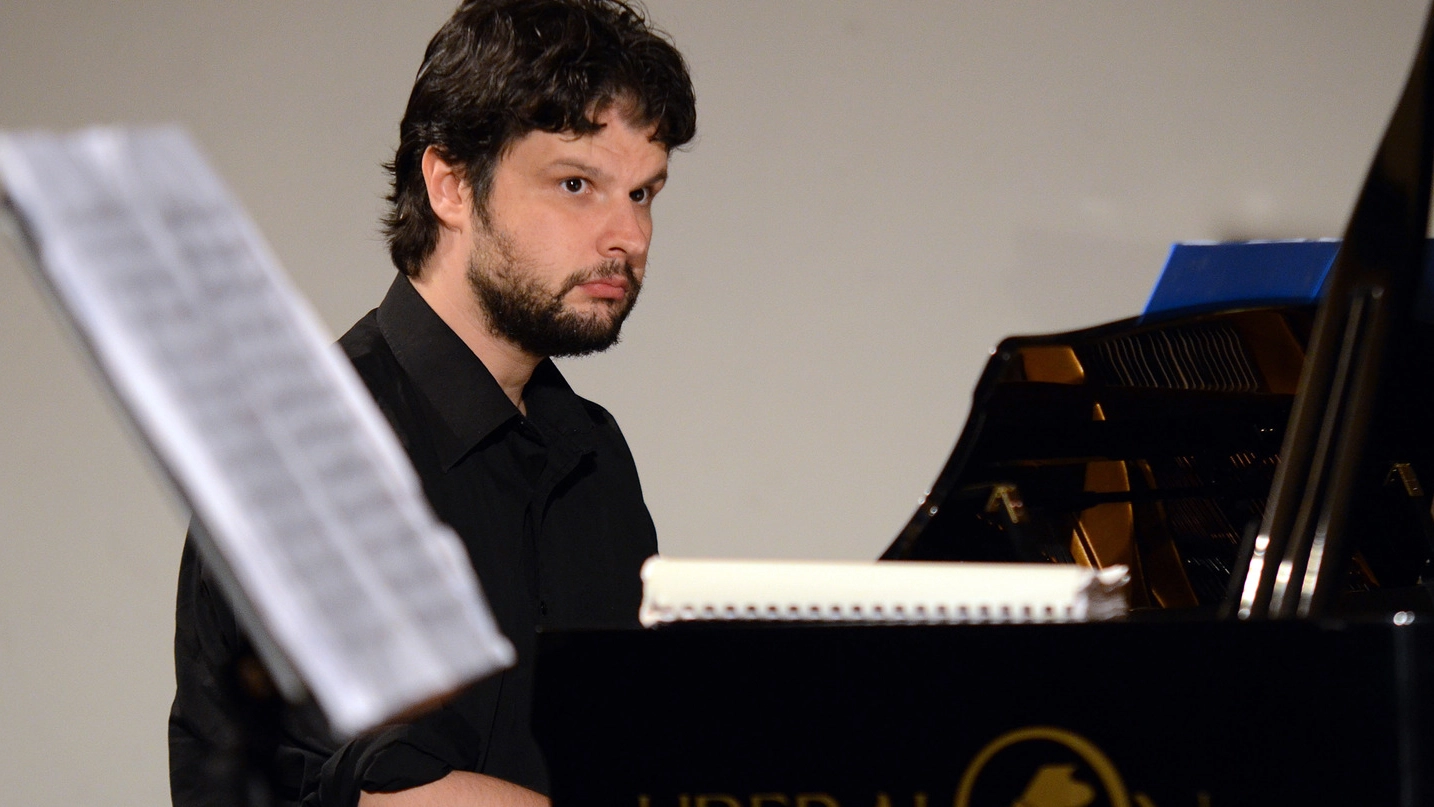 Il pianista forlivese Filippo Pantieri è tra coloro che si esibiranno (foto Fantini)