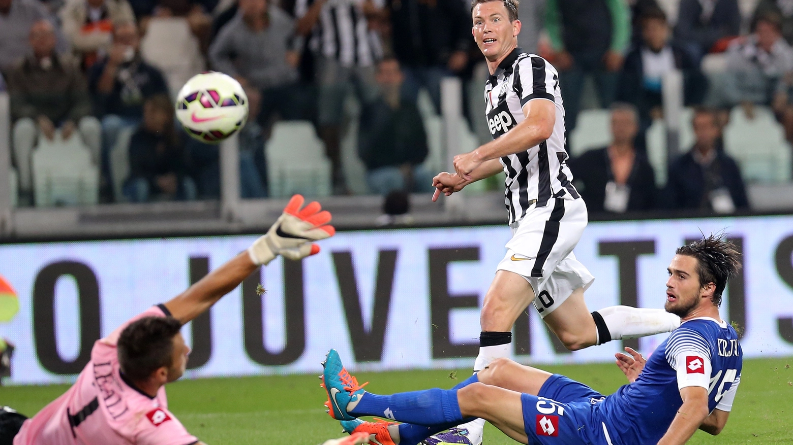 Juventus-Cesena, a Torino finisce 3-0 (foto Afp)