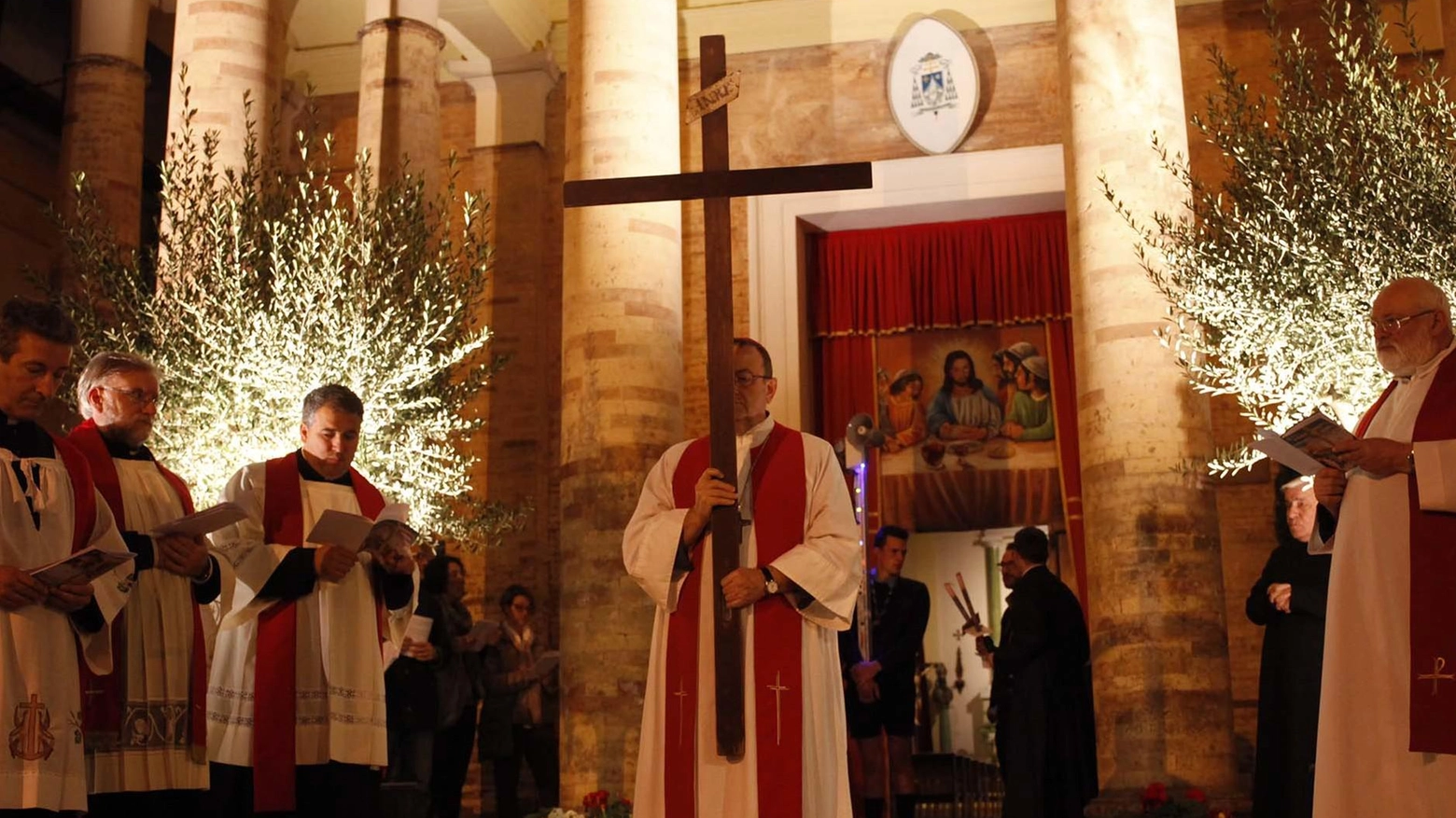 Sera di passione con la Via Crucis  Processione da S.Maria Maggiore