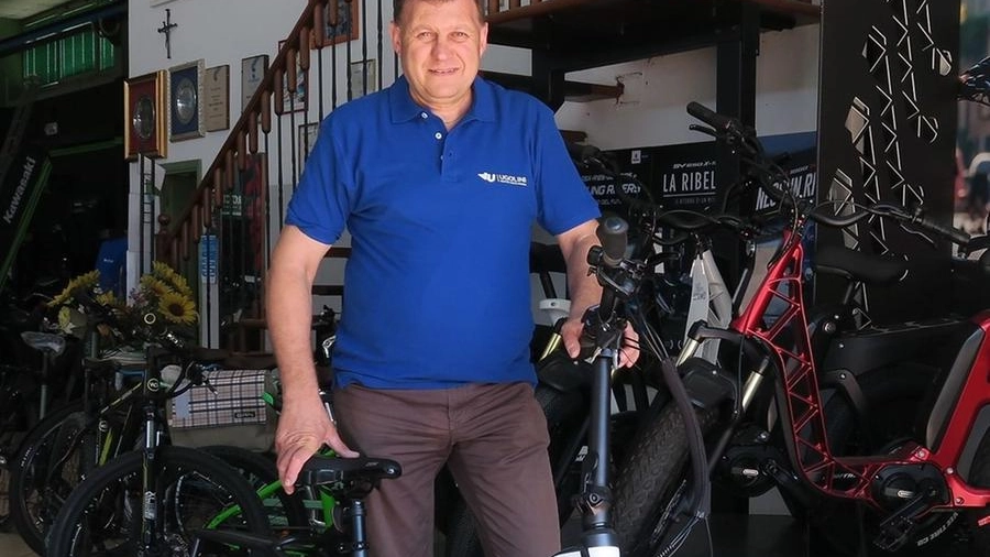 Giampiero Ugolini, rivenditore di bici elettriche