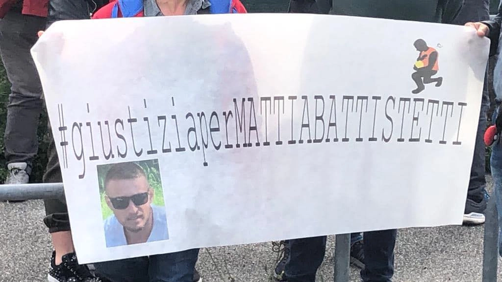 Un comitato composto da familiari, colleghi e lavoratori chiede giustizia per Mattia Battistetti, morto sul lavoro a 23 anni