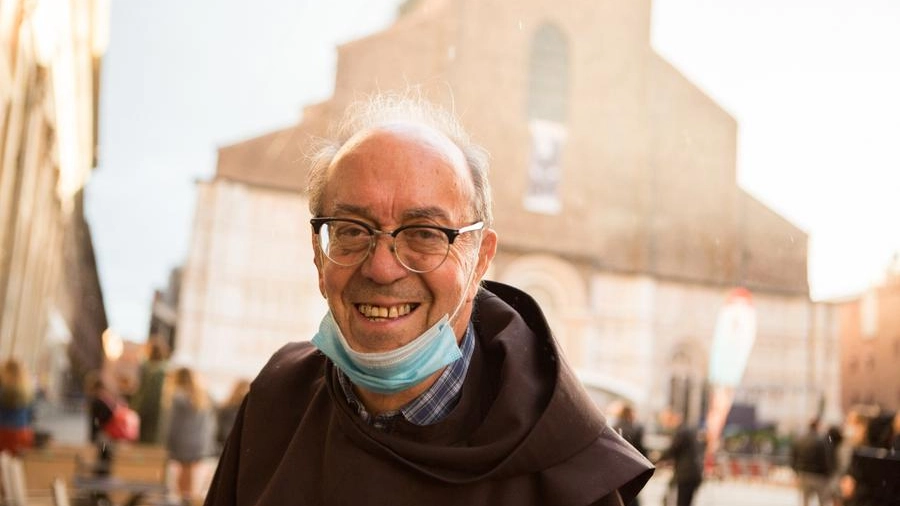 Padre Raffaele Digani, morto di covid a 80 anni (foto Martinetto)