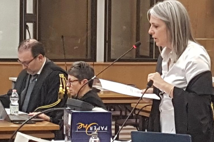 Il pm Beatrice Ronchi durante l’udienza di ieri in tribunale a Reggio