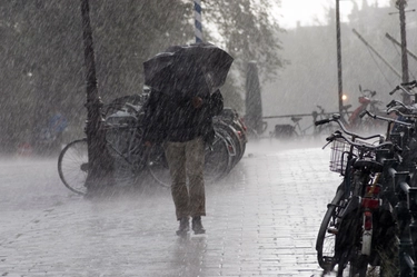 Vento di burrasca e pioggia: allerta meteo in Emilia Romagna