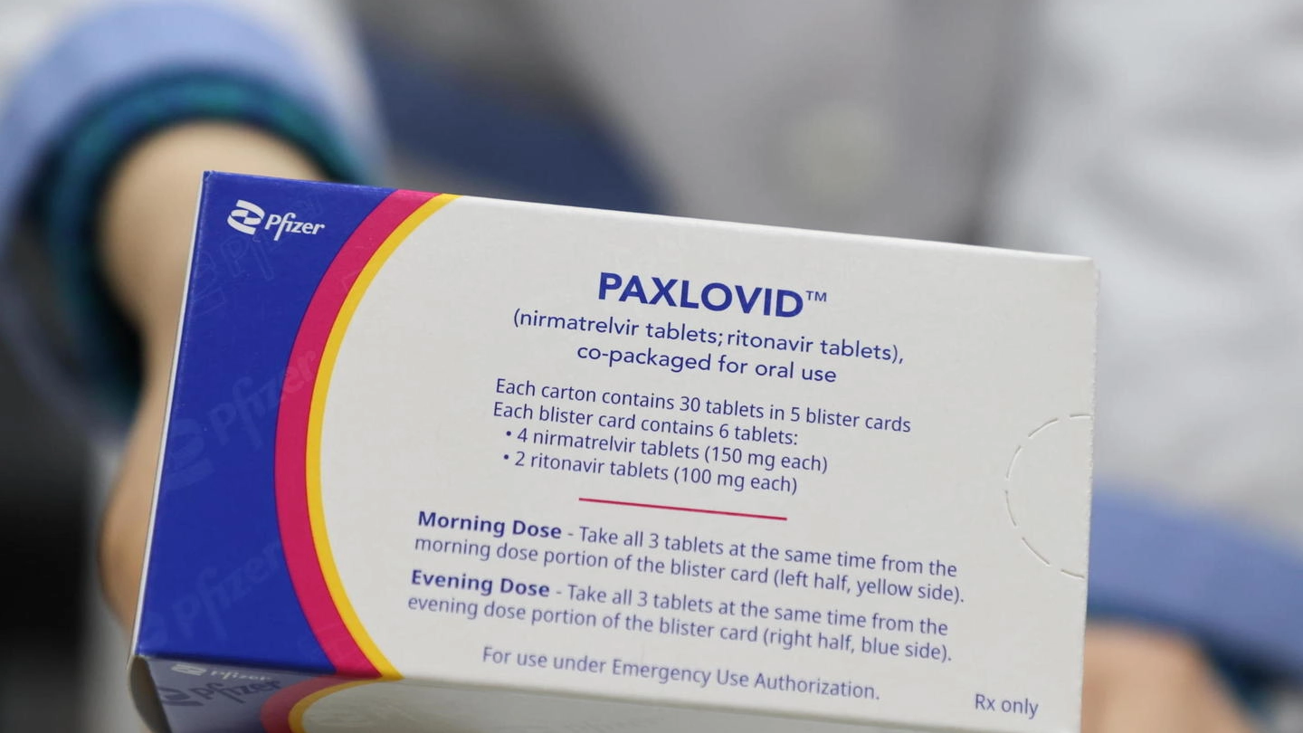 Una confezione di Paxlovid, antivirale della Pfizer