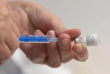 Vaccino Covid, l'Ema: "Aperti anche a quelli russo e cinese"