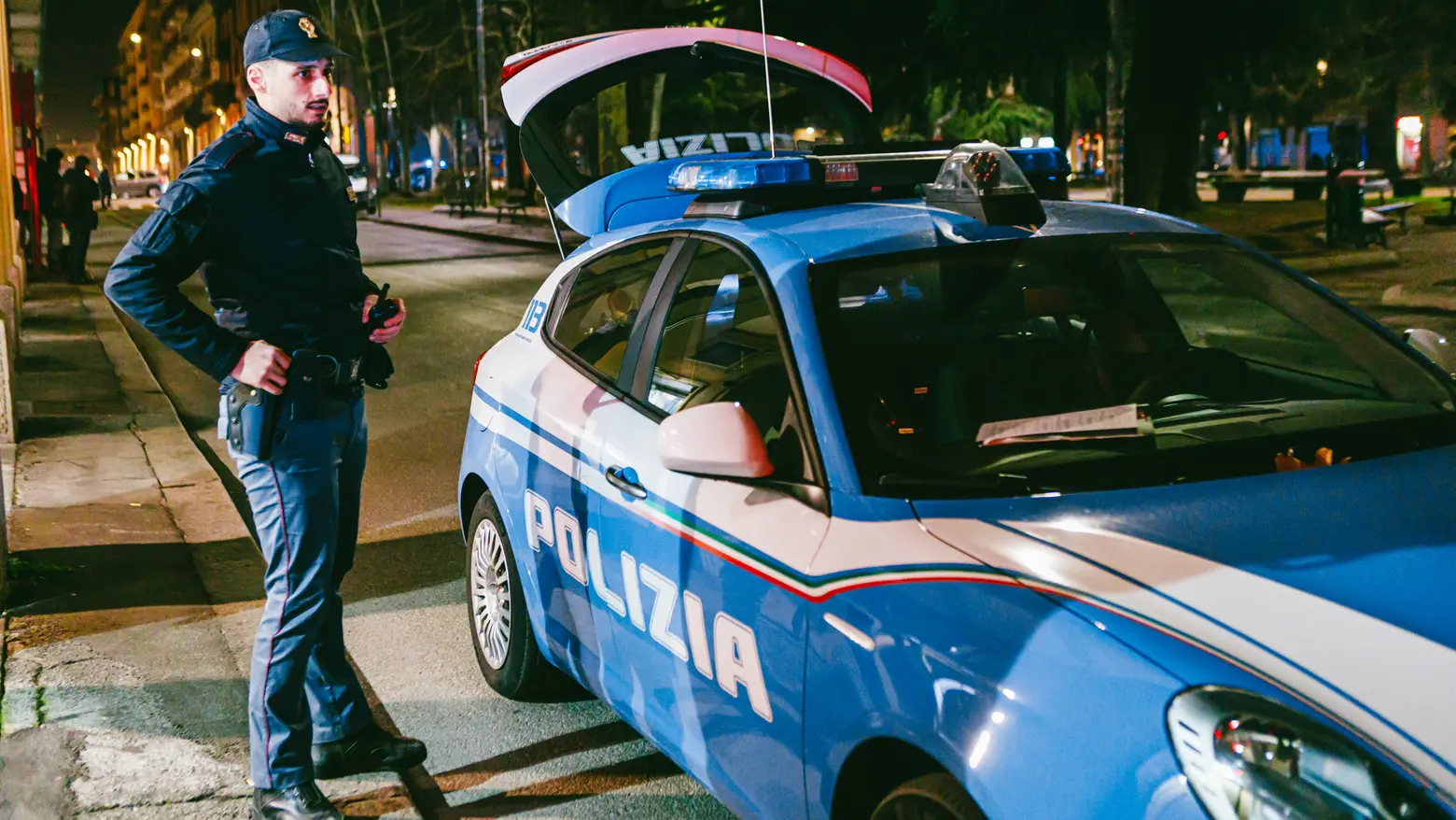 Controlli di polizia in zona Bolognina